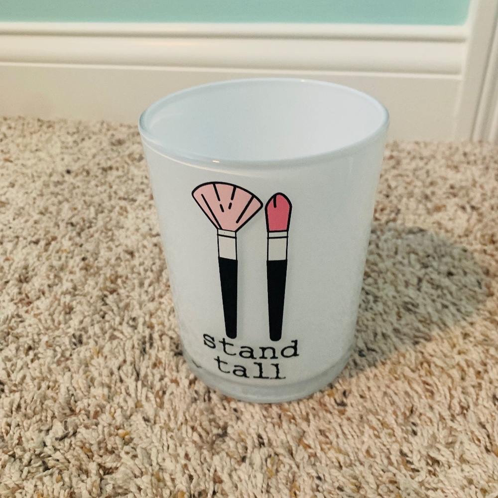“Stand Tall” Makeup Brush Holder